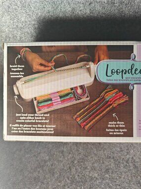 Loopdedoo Bracelet Maker NEW Spinning Loom DIY Craft Kit 18 Threads
